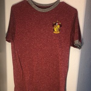 HARRY POTTER GRYFFINDOR SHIRT